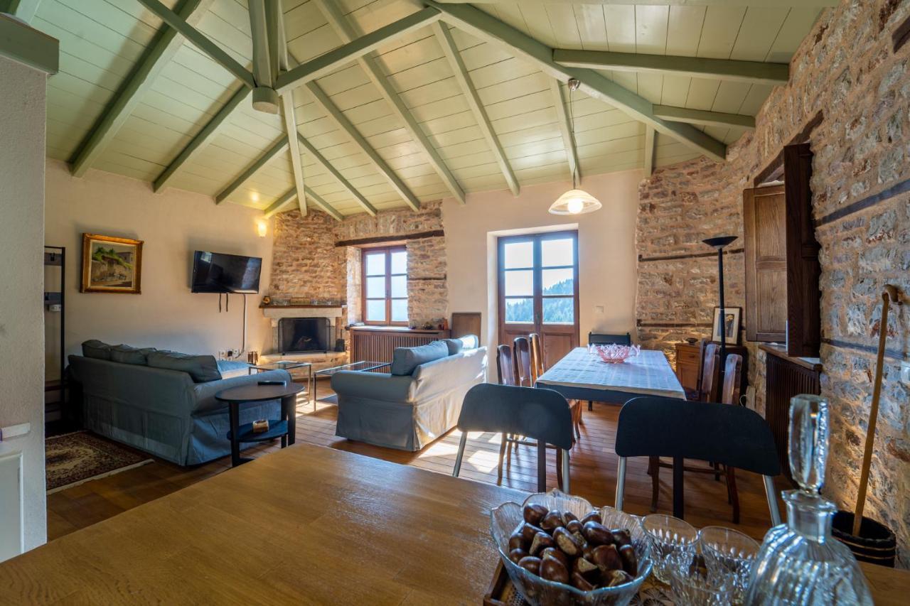 Maisonette Korfes-Κορφές-Μ Δύο Αυτόνομοι Όρoφοι Της Βίλας Κορφές Για Οικογένειες Και Μικρές Παρέες Karpenísion Exterior foto
