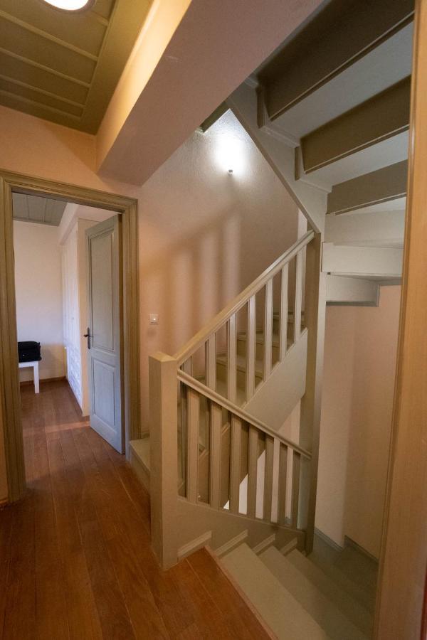 Maisonette Korfes-Κορφές-Μ Δύο Αυτόνομοι Όρoφοι Της Βίλας Κορφές Για Οικογένειες Και Μικρές Παρέες Karpenísion Exterior foto