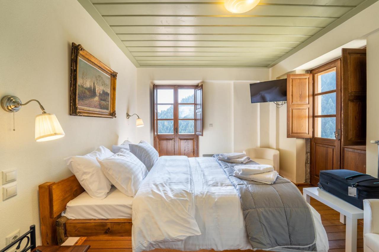 Maisonette Korfes-Κορφές-Μ Δύο Αυτόνομοι Όρoφοι Της Βίλας Κορφές Για Οικογένειες Και Μικρές Παρέες Karpenísion Exterior foto